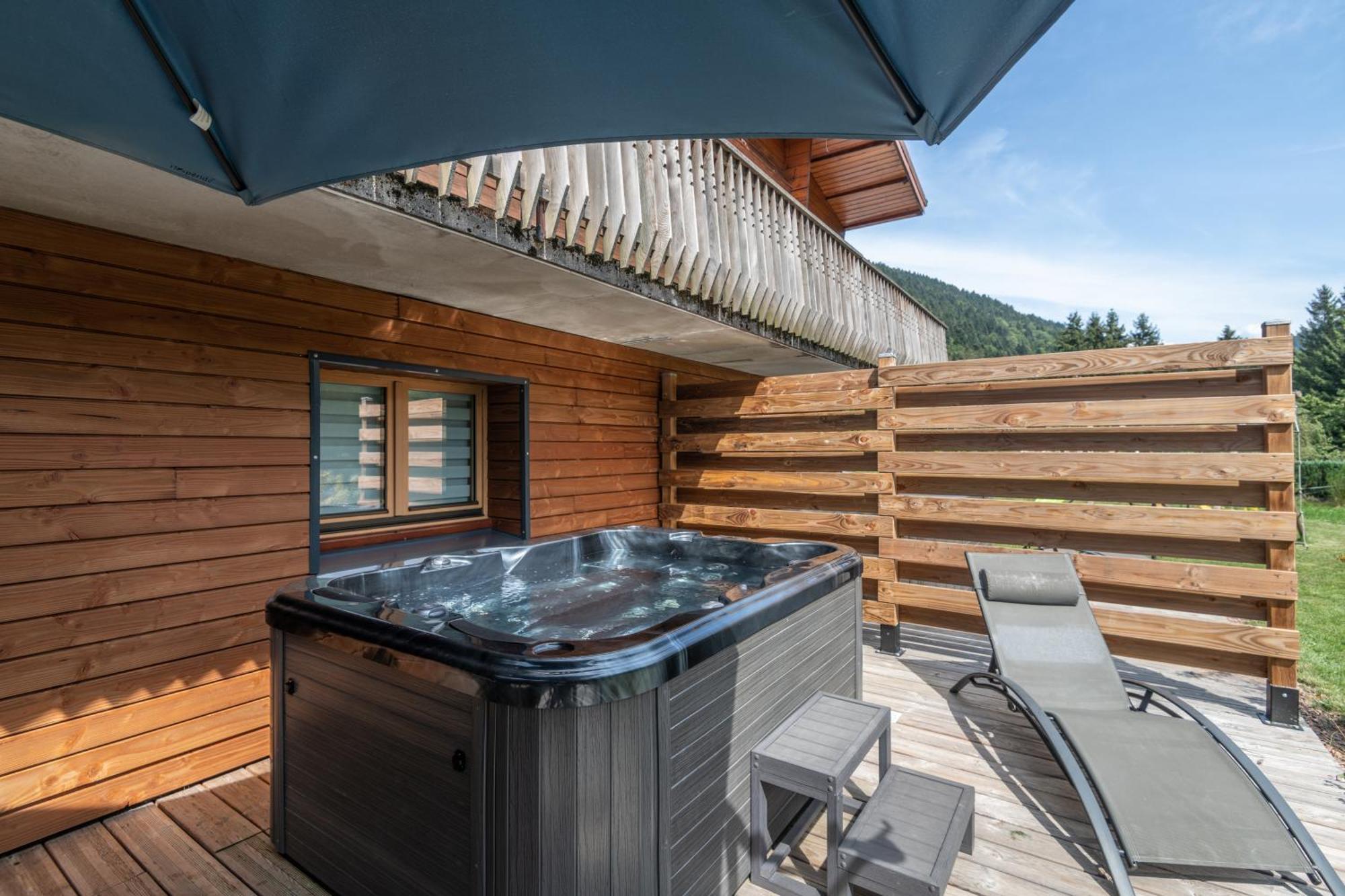 Chalets Du Bouchot & Jacuzzi Privatif Proximite Gerardmer & La Bresse Rochesson Εξωτερικό φωτογραφία