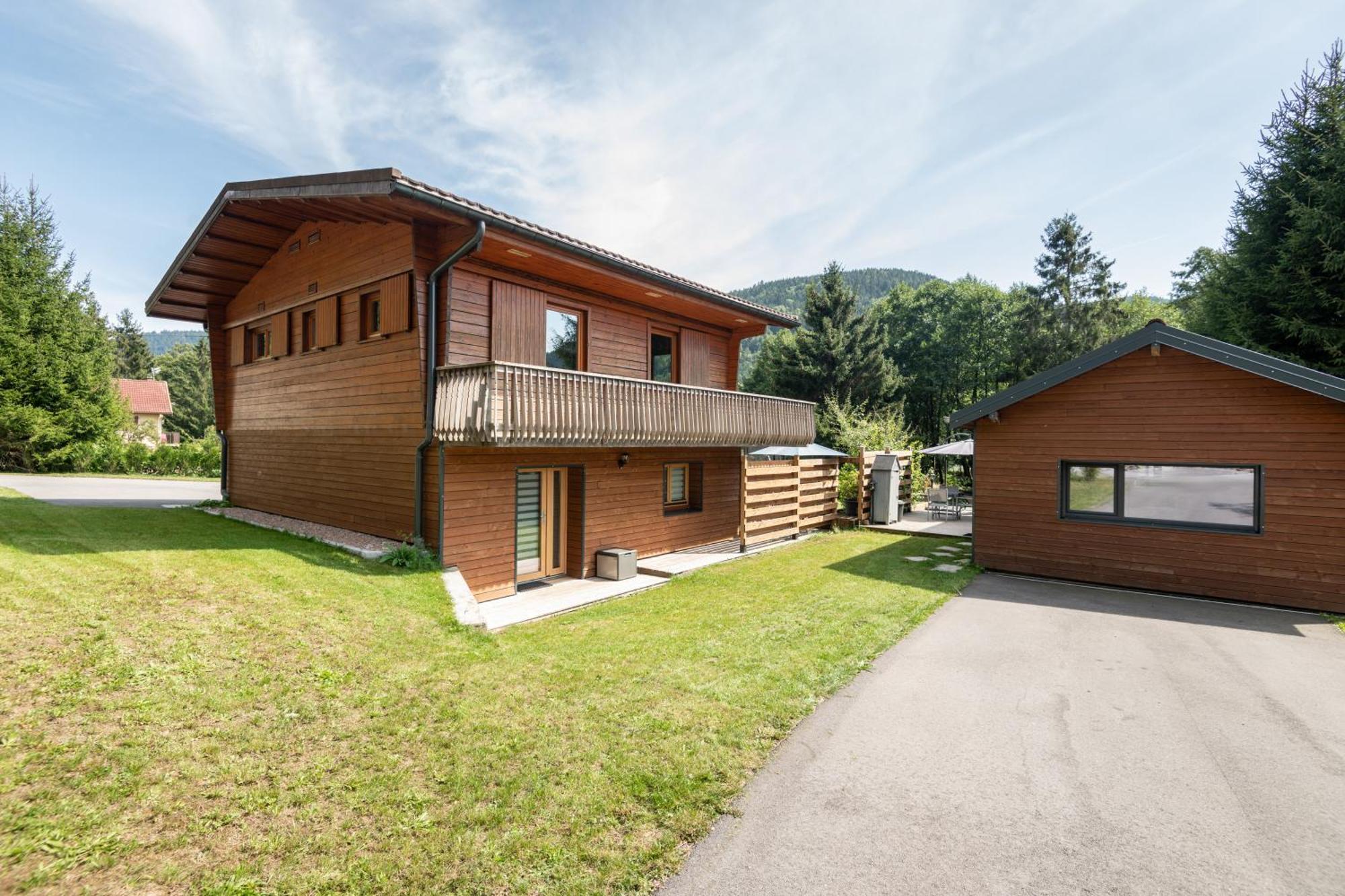 Chalets Du Bouchot & Jacuzzi Privatif Proximite Gerardmer & La Bresse Rochesson Εξωτερικό φωτογραφία