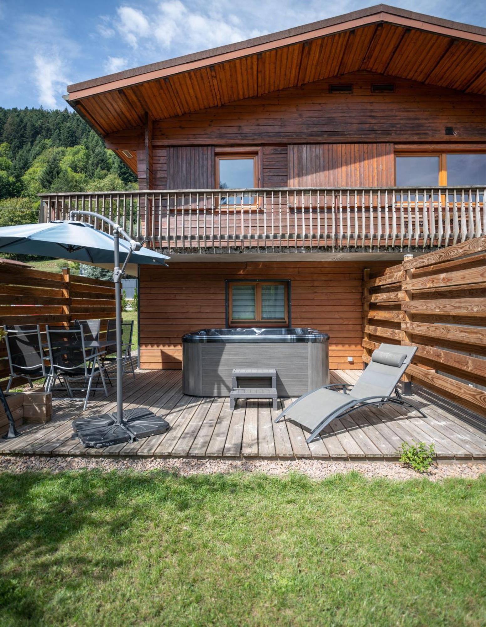Chalets Du Bouchot & Jacuzzi Privatif Proximite Gerardmer & La Bresse Rochesson Εξωτερικό φωτογραφία